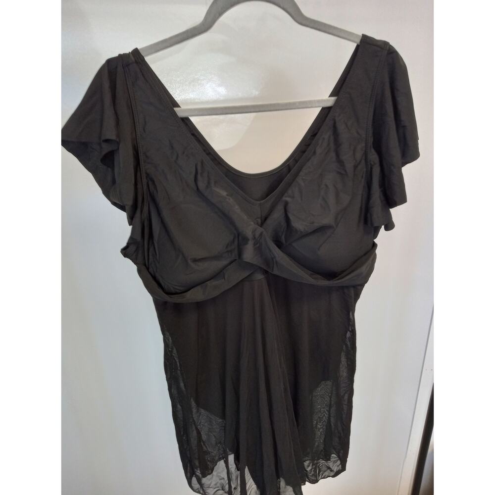 Beautiful Swimsuit with Sheer Skirt Sz 4X  0327